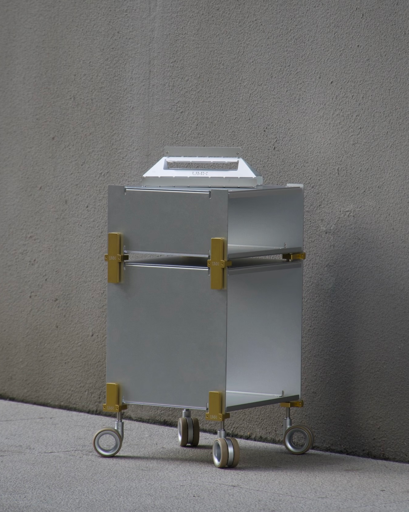 Modular Aluminum Rolling Cabinet