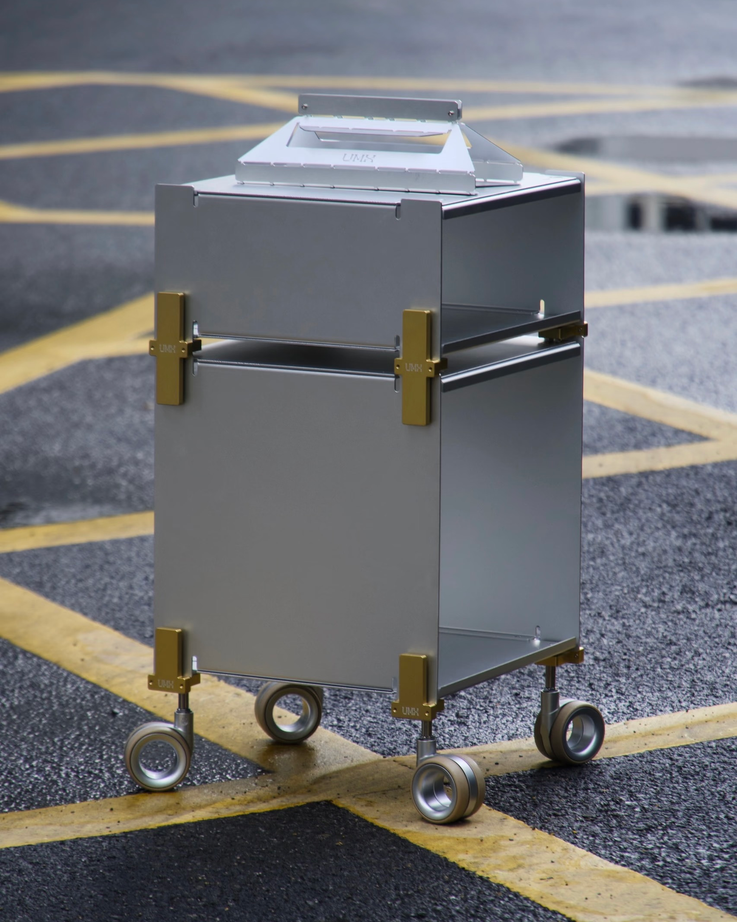 Modular Aluminum Rolling Cabinet