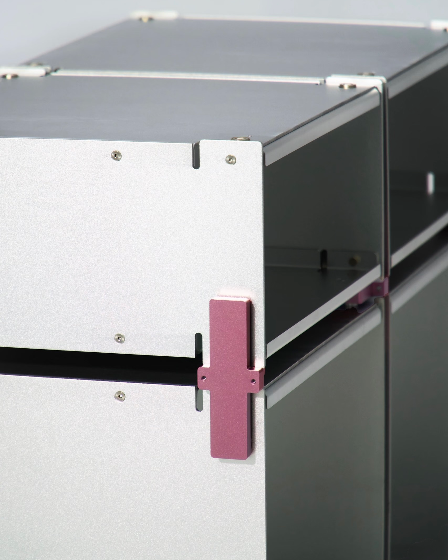 Modular Aluminum Rolling Cabinet