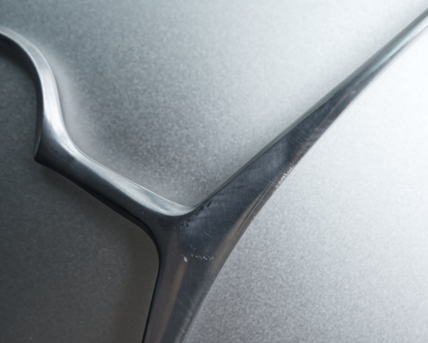 Polished Cast Aluminum Hangers (15 units/pack)